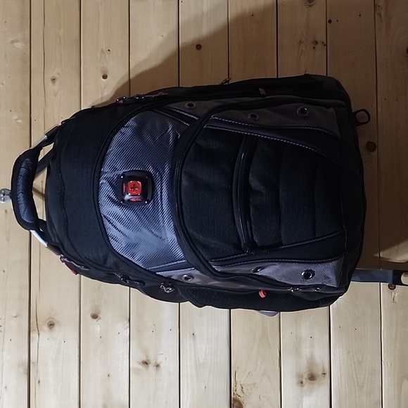 Wenger Synergy Laptop Backpack - Black/Gray Hiking or School Bag